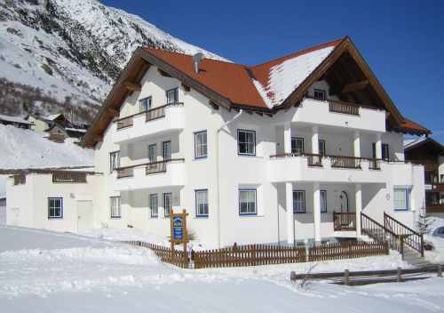 Klara Apartments Winter